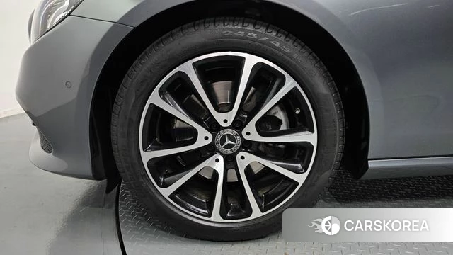 Mercedes-Benz E-Class W213 id 4672170 из Кореи 25