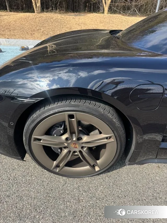 Porsche Taycan 2025 Черный из Кореи, фото 5