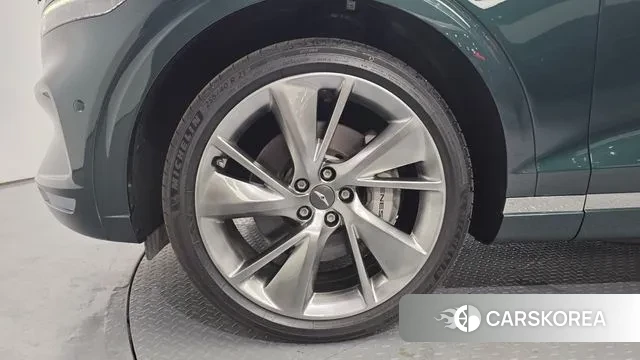 Genesis GV70 id 3247923 из Кореи 15