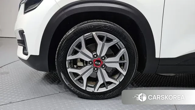 Kia Seltos id 3356089 из Кореи 15