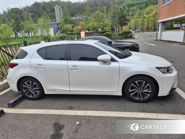 Lexus CT200h 2019 Белый из Кореи, фото 5