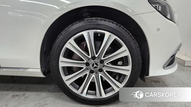 Mercedes-Benz E-Class W213 id 3726454 из Кореи 15
