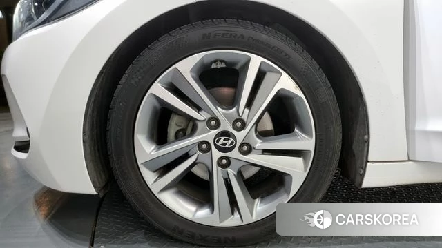 Hyundai Avante AD id 3814499 из Кореи 15