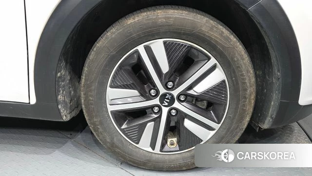 Kia The New Niro id 3801293 из Кореи 15