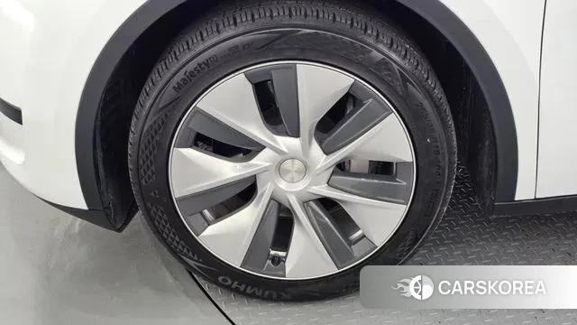 Tesla Model Y id 3327689 из Кореи 15