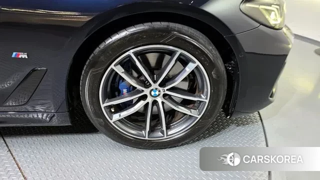 BMW 5 Series (G30) id 3192616 из Кореи 15