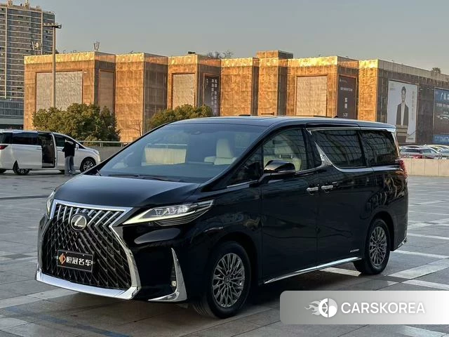 Lexus LM id 4290858 из Китая 8