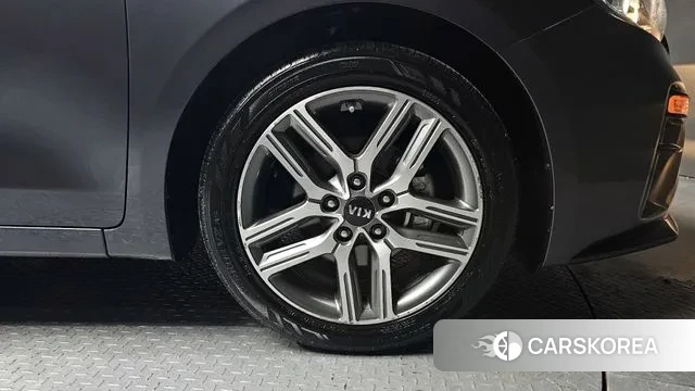 Kia Come New K3 id 3742361 из Кореи 15