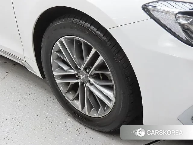 Hyundai Grandeur IG id 3313460 из Кореи 15