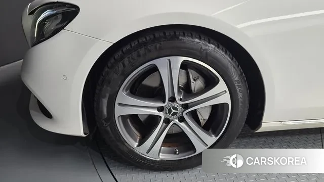 Mercedes-Benz E-Class W213 id 3484919 из Кореи 15