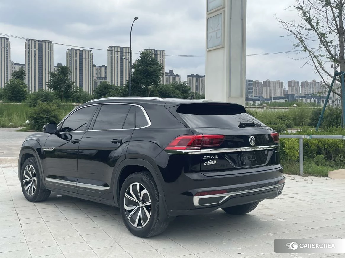 Volkswagen Tourang 2020 Черный из Китая, фото 5