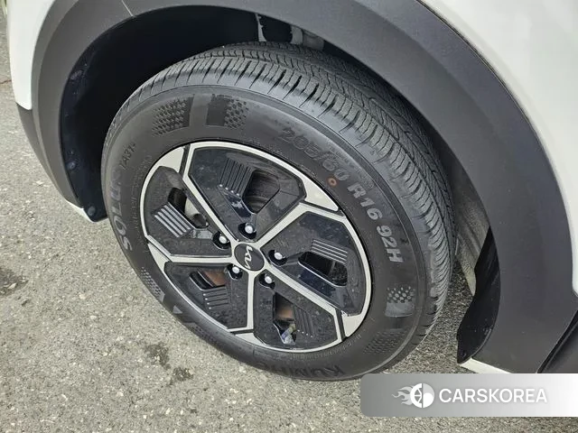 Kia Di Ol Nu Niro id 3476640 из Кореи 15