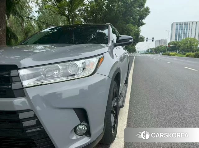 Toyota Highlander id 4380385 из Китая 7