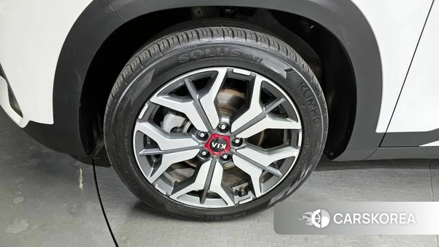 Kia Seltos id 4284283 из Кореи 25