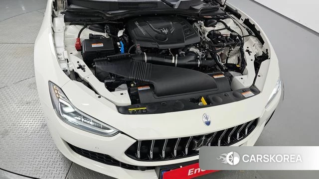 Maserati Ghibli id 4322546 из Кореи 28