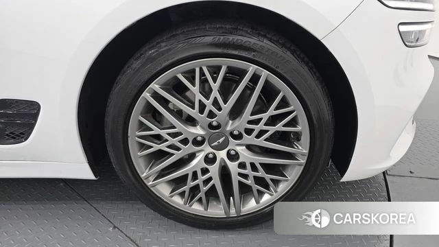 Genesis The New G70 id 3940640 из Кореи 15