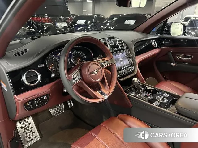 Bentley Bentayga id 2275375 из Кореи 10