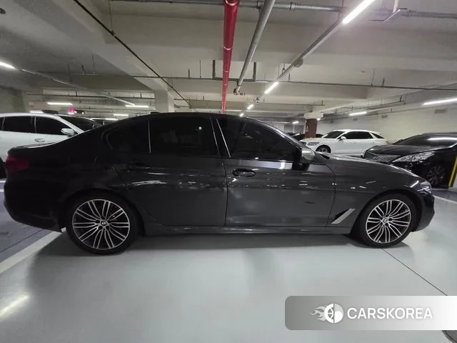BMW 5 Series (G30) 2019 Серый из Кореи, фото 5