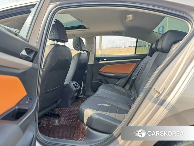Volkswagen Bora id 4272354 из Китая 7