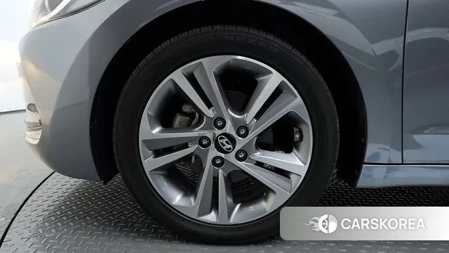 Hyundai Avante AD id 3234026 из Кореи 15