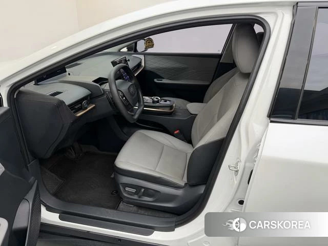 Toyota bZ3 id 4211483 из Китая 15