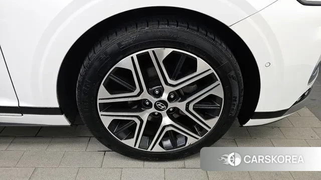 Hyundai Grandeur Hybrid (GN7) id 3058354 из Кореи 15