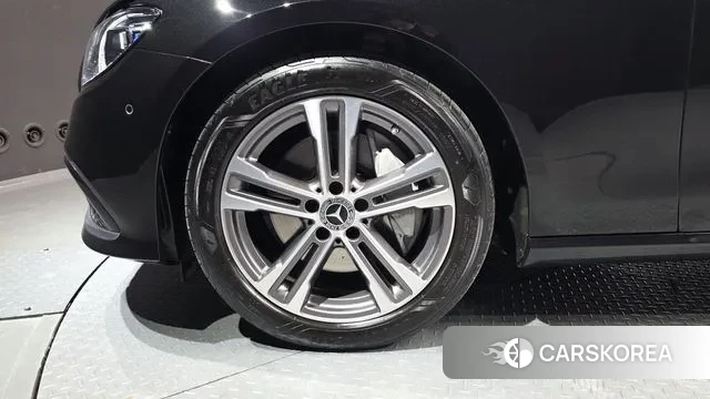 Mercedes-Benz E-Class W213 id 3611100 из Кореи 15