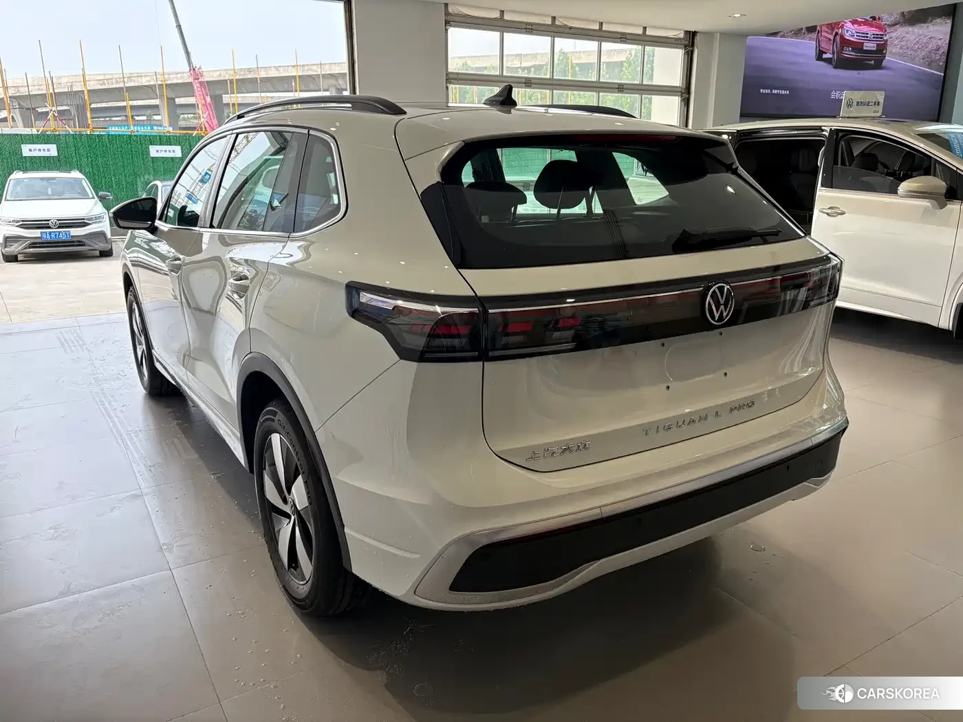 Volkswagen Tiguan L id 4600610 из Китая 14