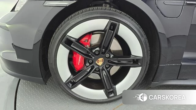 Porsche Taycan id 4487957 из Кореи 15