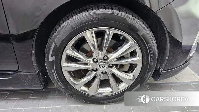 Kia The New Carnival id 3574038 из Кореи 15