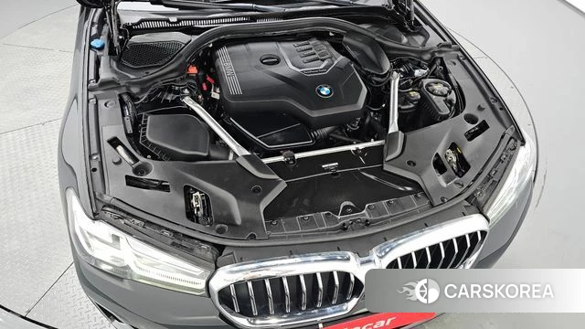 BMW 5 Series (G30) id 3898019 из Кореи 15