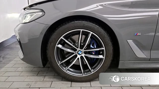 BMW 5 Series (G30) id 3165654 из Кореи 15