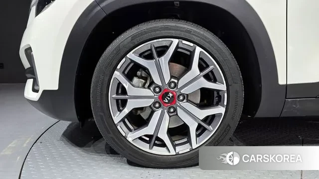 Kia Seltos id 3433734 из Кореи 15