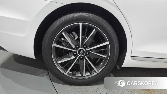 Hyundai The New Grandeur IG id 4712184 из Кореи 32