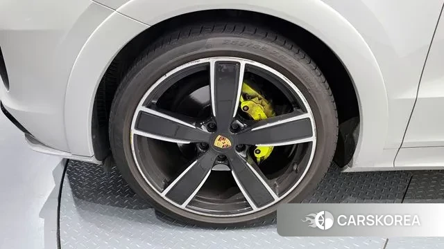 Porsche Cayenne (PO536) id 2940429 из Кореи 15