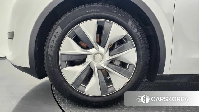 Tesla Model Y id 4863223 из Кореи 26