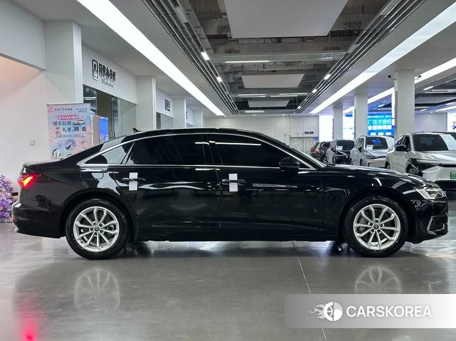 Audi A6L id 4258801 из Китая 11