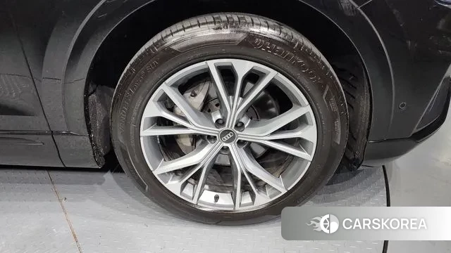 Audi Q8 (4M) id 2939536 из Кореи 15