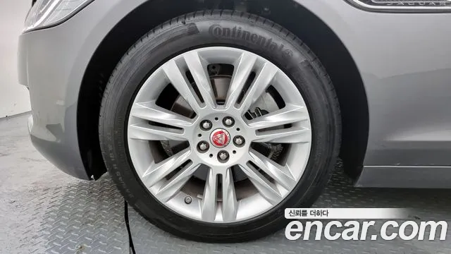 Jaguar XF (X260) id 2411111 из Кореи 15