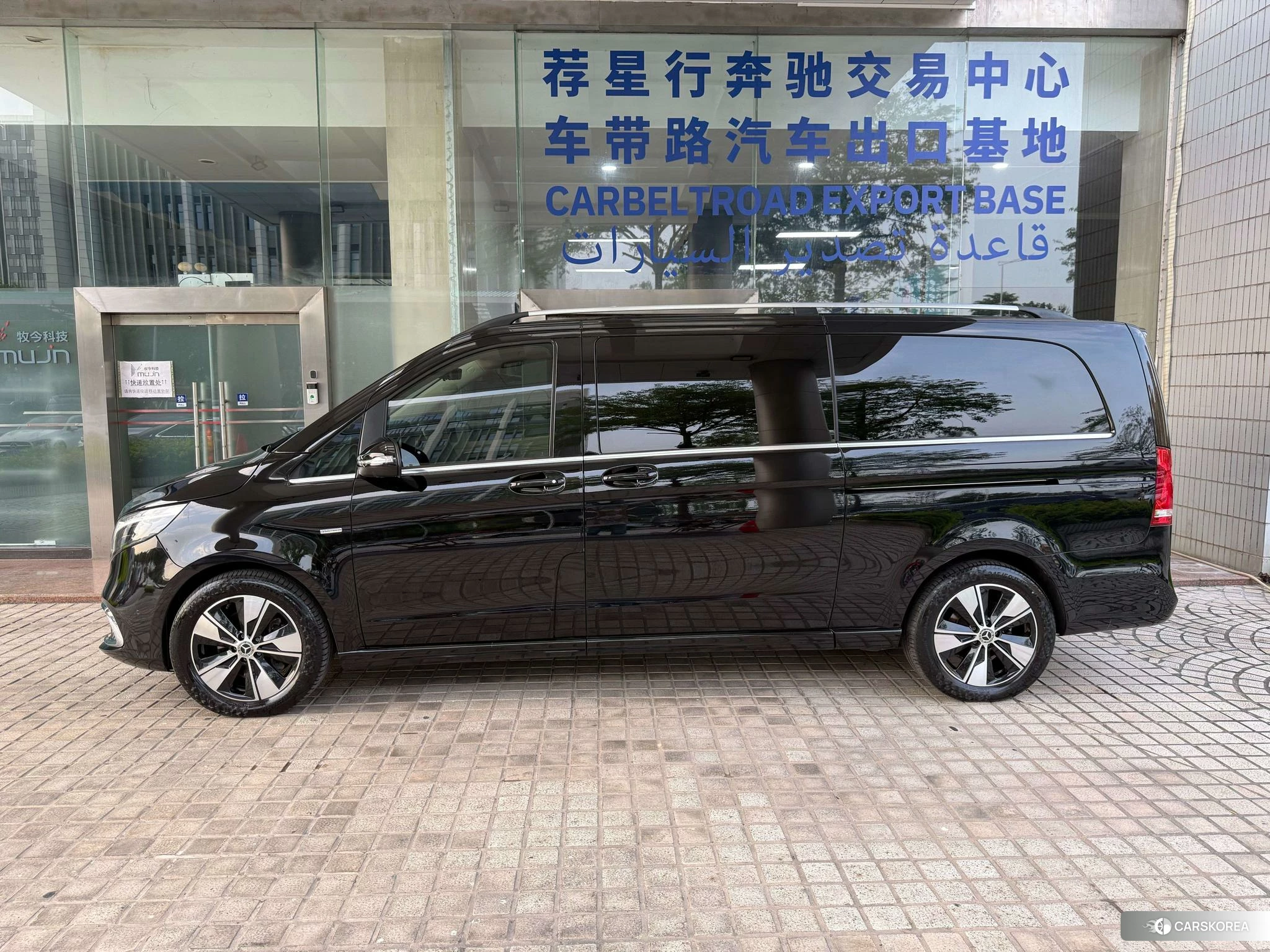 Mercedes-Benz V-class id 4479357 из Китая 29