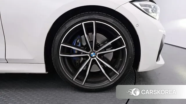 BMW 3 Series (G20) id 3639596 из Кореи 15