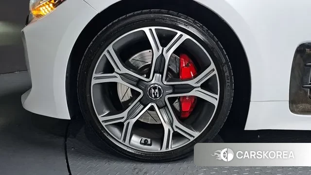 Kia Stinger id 3449731 из Кореи 15