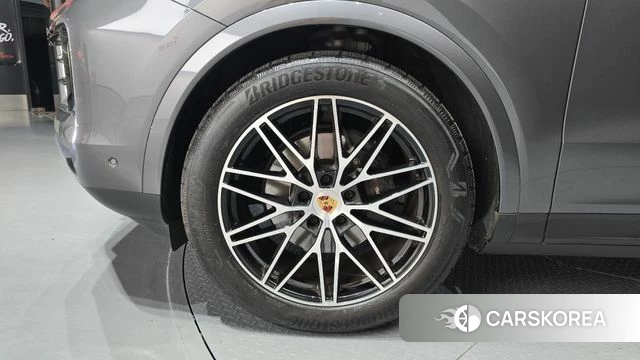 Porsche Cayenne (PO536) id 4640410 из Кореи 32