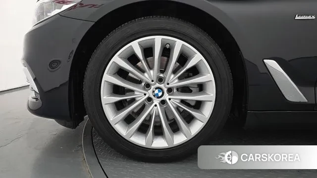 BMW 5 Series (G30) id 3004843 из Кореи 15