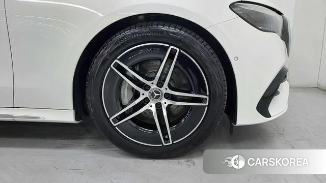 Mercedes-Benz E-Class W214 id 4336534 из Кореи 15