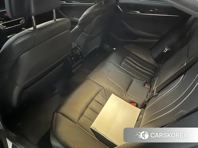 BMW 5 Series (G30) id 3760217 из Кореи 12