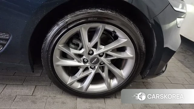 Genesis The New G70 id 2954954 из Кореи 15