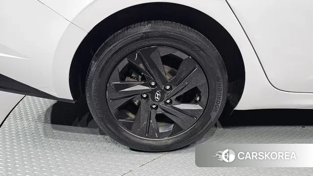 Hyundai Avante Hybrid (CN7) id 3302039 из Кореи 15