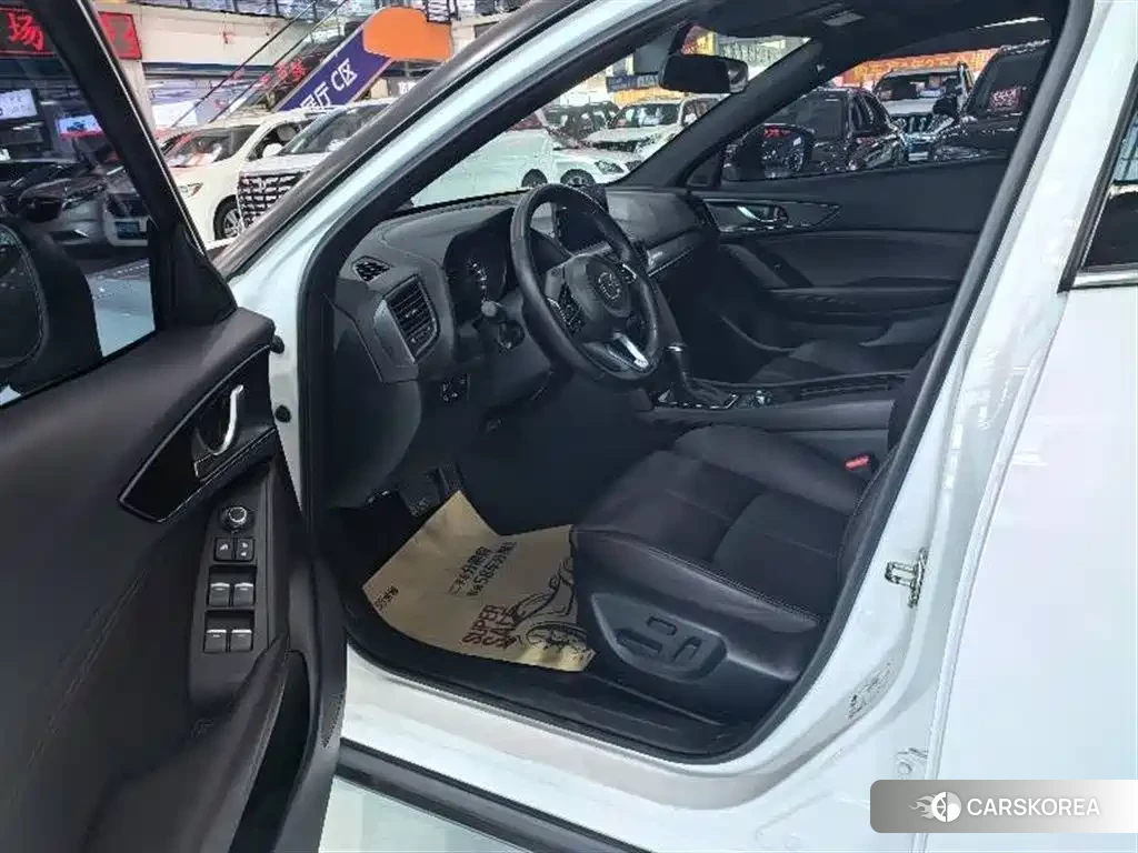 Mazda CX-4 2023 Белый из Китая, фото 5