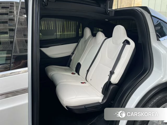 Tesla Model X id 4227855 из Китая 20